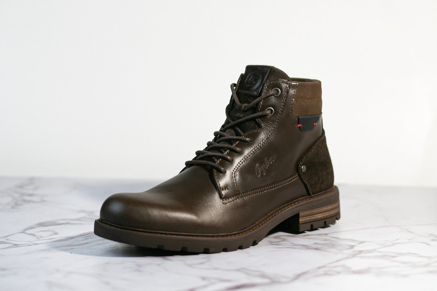 BOTA HAMTON CAFE