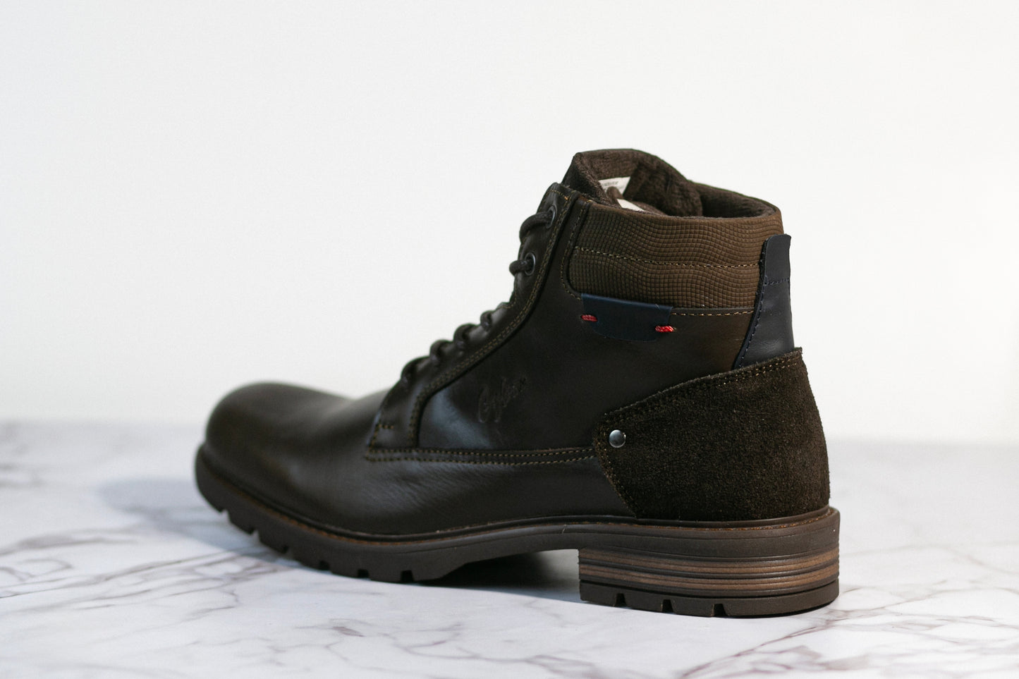 BOTA HAMTON CAFE